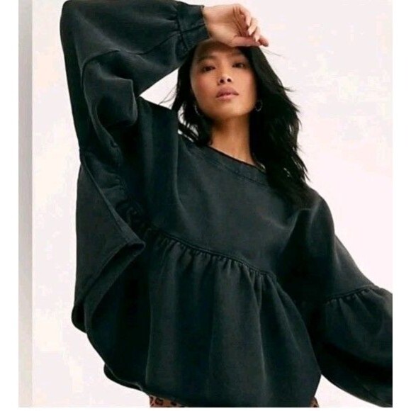 Free People Tops - Free People Lucy Pullover Womens Black Long Sleeve Peplum Top Causal Shirt Sz XS